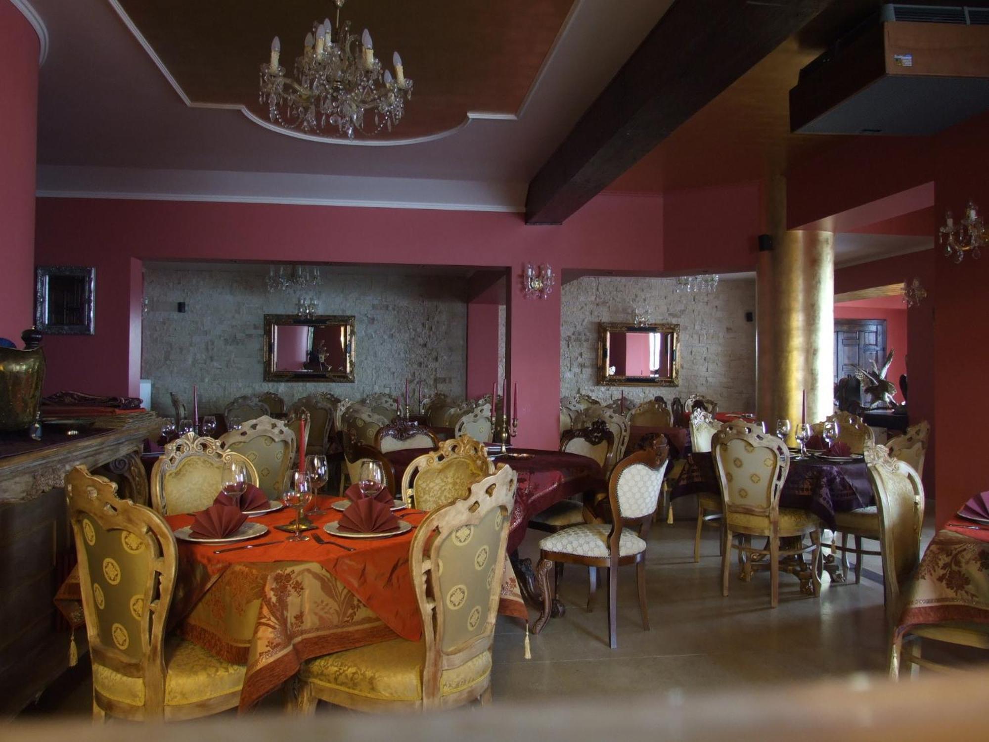 Hotel Royal Залэу Экстерьер фото